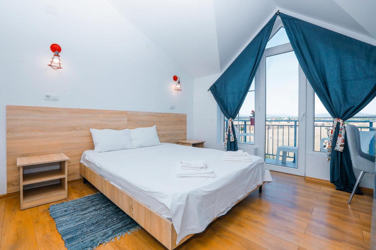 Laguna Beach Club Bazaleti Lake Dushet'i Kültér fotó