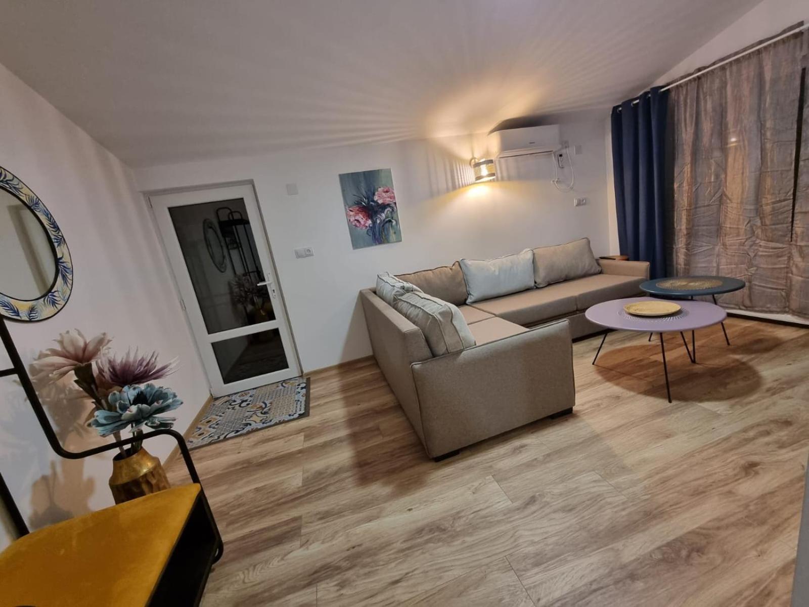 Laguna Beach Club Bazaleti Lake Dushet'i Szoba fotó